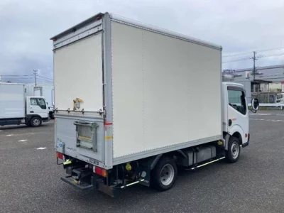 Nissan ATLAS