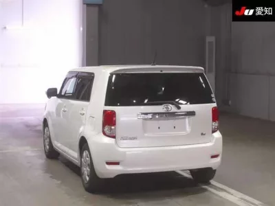 Toyota COROLLA RUMION