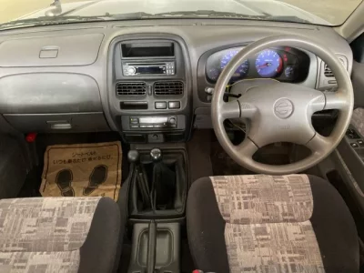 Nissan DATSUN PICKUP