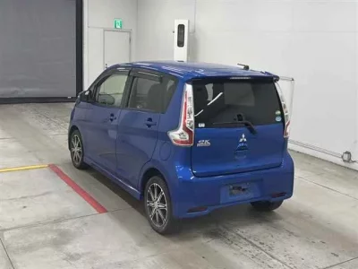 Mitsubishi EK CUSTOM