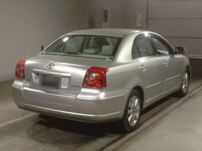 Toyota AVENSIS SEDAN