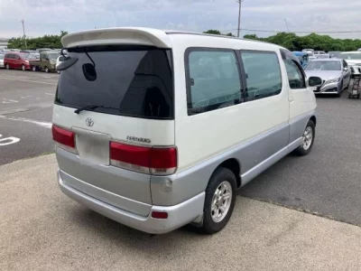 Toyota HIACE REGIUS