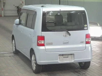 Toyota PIXIS SPACE