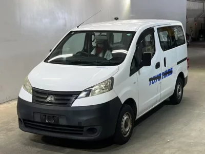 Mitsubishi DELICA
