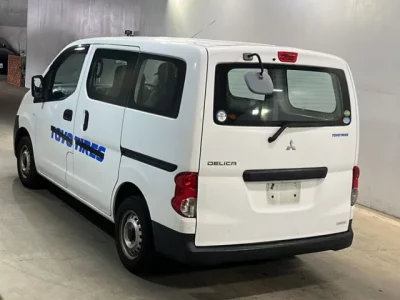 Mitsubishi DELICA