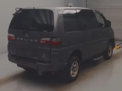 Mitsubishi DELICA