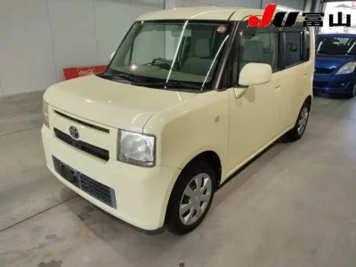 Toyota PIXIS SPACE