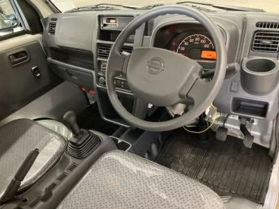 Nissan CLIPPER TRUCK