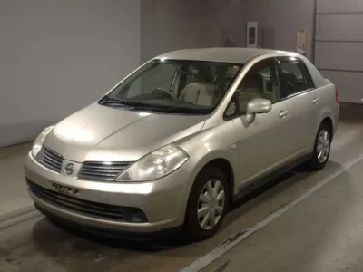 Nissan TIIDA LATIO