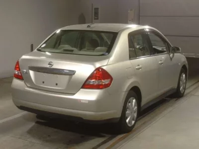 Nissan TIIDA LATIO