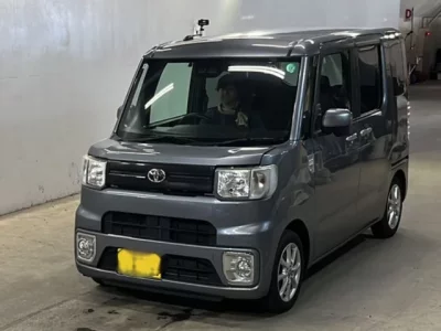 Toyota PIXIS MEGA