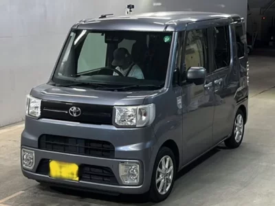 Toyota PIXIS MEGA