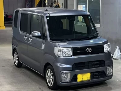 Toyota PIXIS MEGA