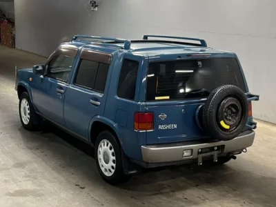 Nissan RASHEEN