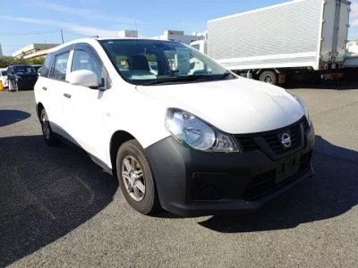 Nissan AD