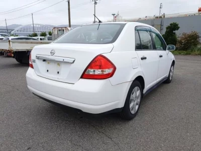 Nissan TIIDA LATIO