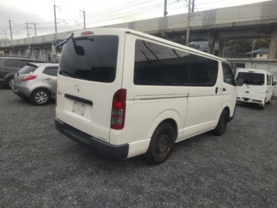 Mazda BONGO BRAWNY VAN