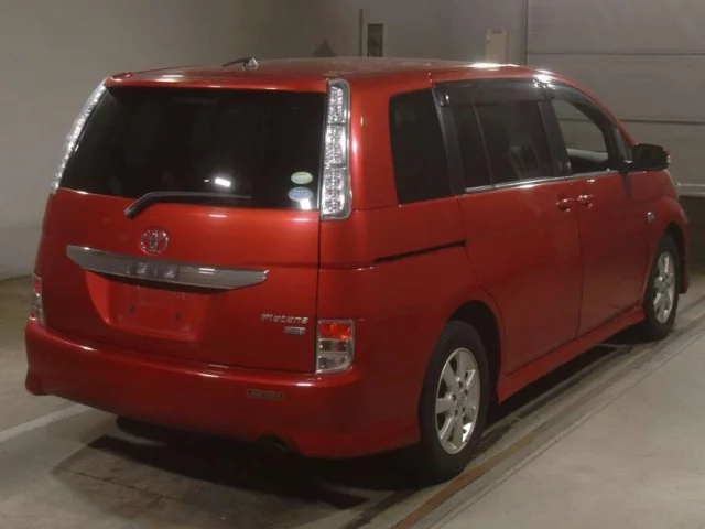 Toyota ISIS