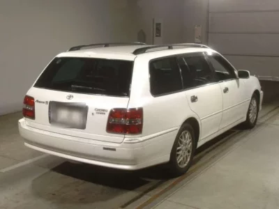 Toyota CROWN ESTATE
