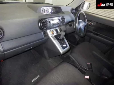 Toyota COROLLA RUMION