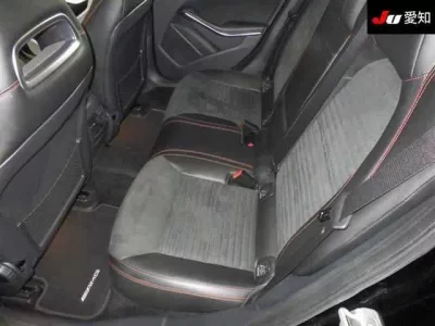 Mercedes-Benz GLA CLASS