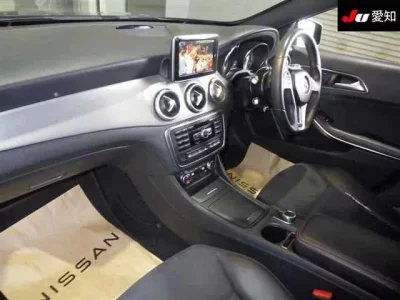 Mercedes-Benz GLA CLASS