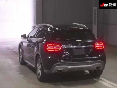 Mercedes-Benz GLA CLASS