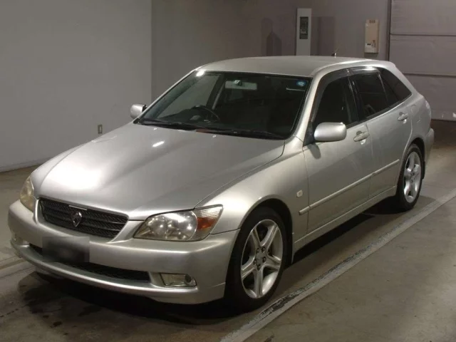 Toyota ALTEZZA WAGON