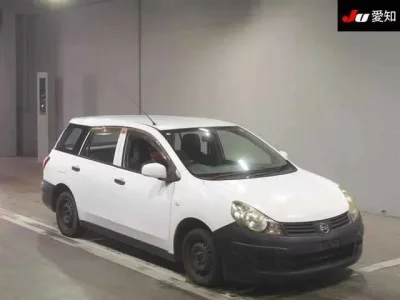 Nissan AD