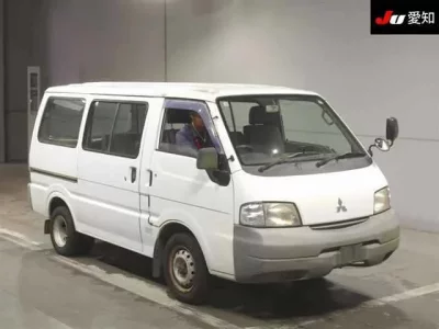 Mitsubishi DELICA