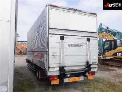 Mitsubishi FUSO FIGHTER