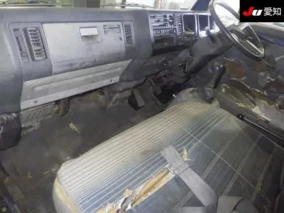 Mazda TITAN