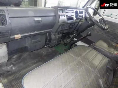 Mazda TITAN