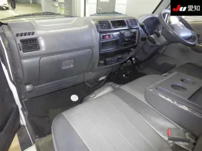 Mazda BONGO BRAWNY VAN