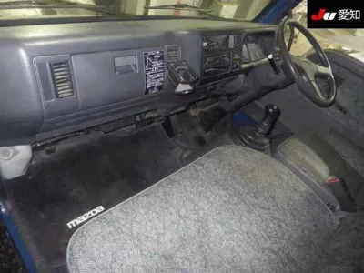Mazda TITAN