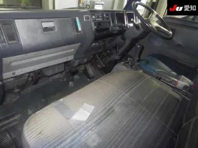 Mazda TITAN