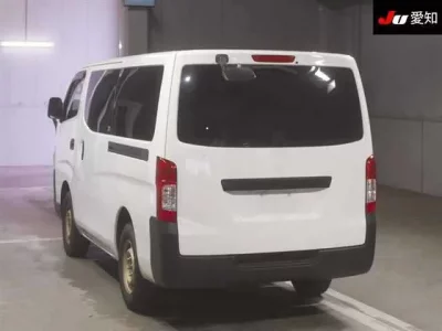 Isuzu COMO