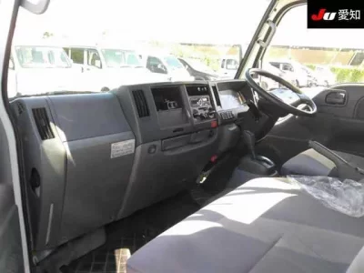 Mazda TITAN