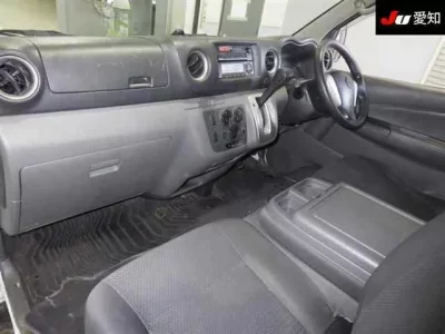 Isuzu COMO