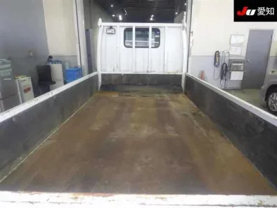 Mazda TITAN