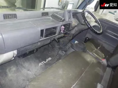 Nissan ATLAS