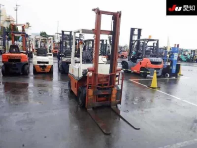 Nissan FORKLIFT