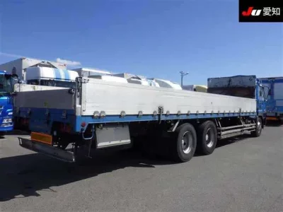 Nissan TRUCK