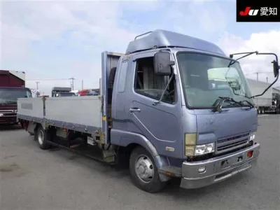 Mitsubishi FUSO FIGHTER