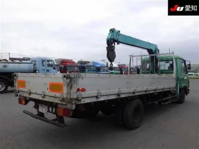 Nissan TRUCK