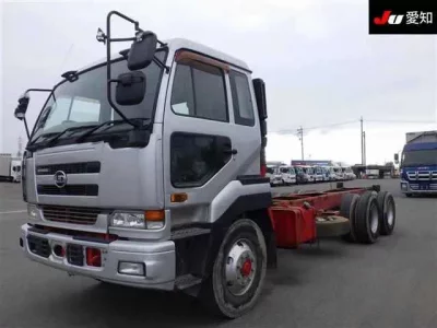 Nissan TRUCK