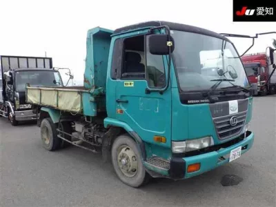 Nissan TRUCK
