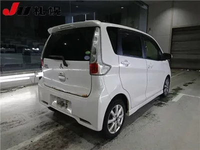 Mitsubishi EK CUSTOM