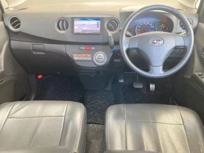 Subaru LUCRA