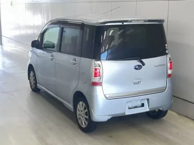 Subaru LUCRA